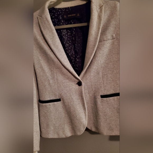 Zara Blazer - Picture 2 of 8